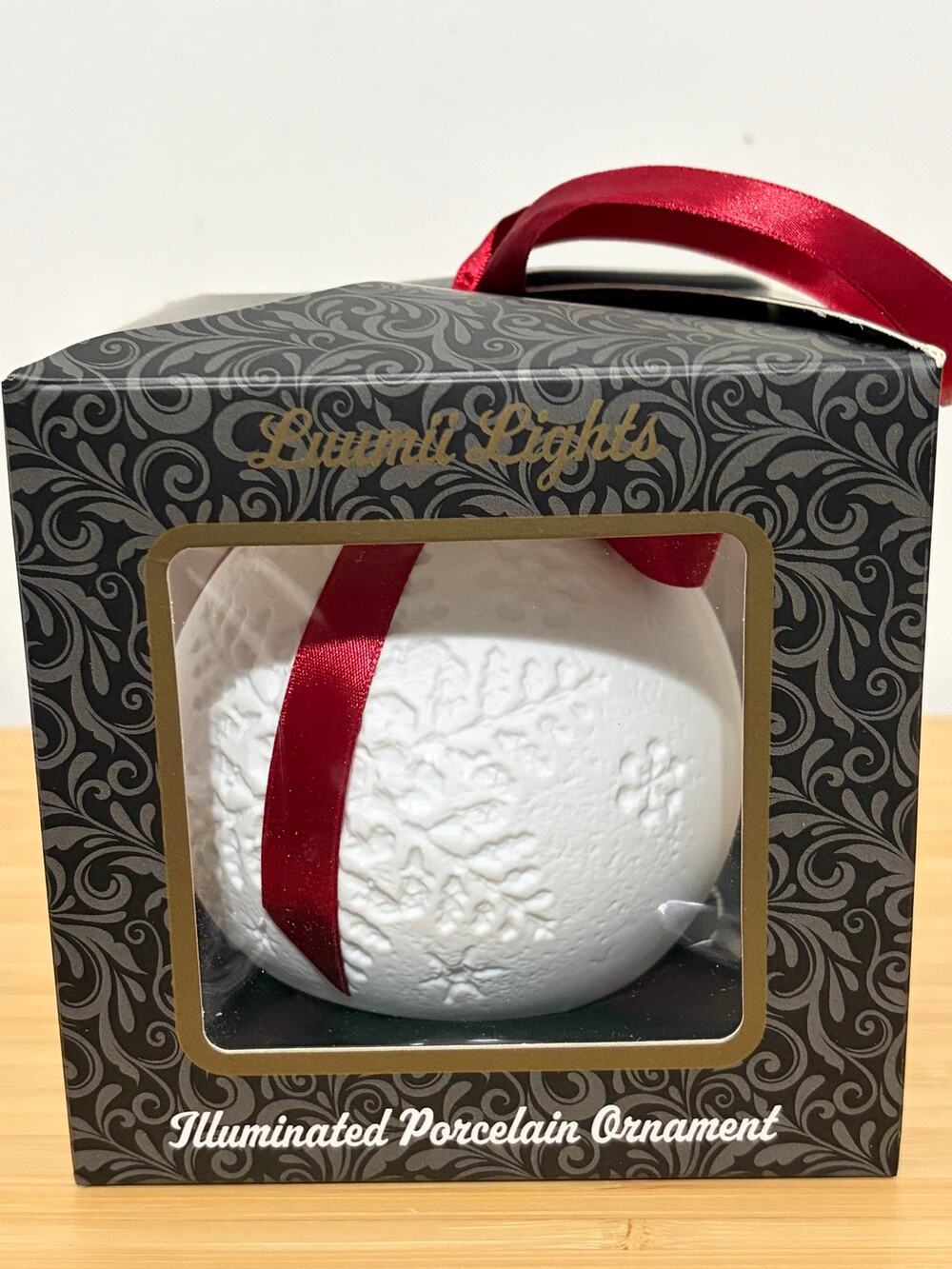 Luumii Lights Snowflake Porcelain Ball Ornament Illuminated Christmas LED Box